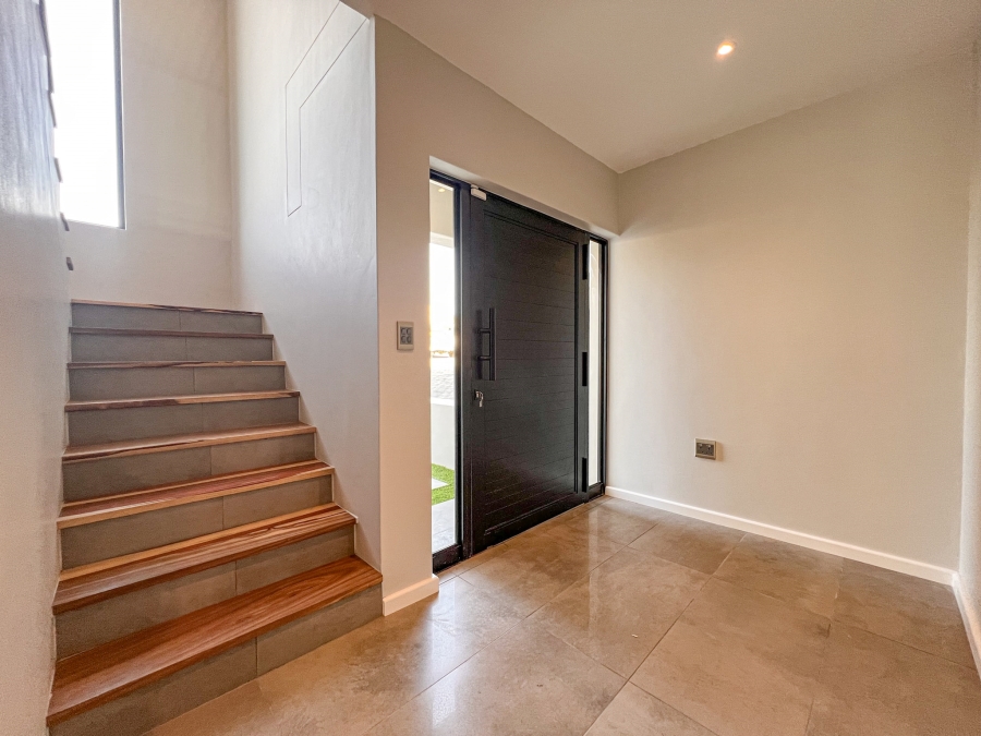 3 Bedroom Property for Sale in Country Club Western Cape